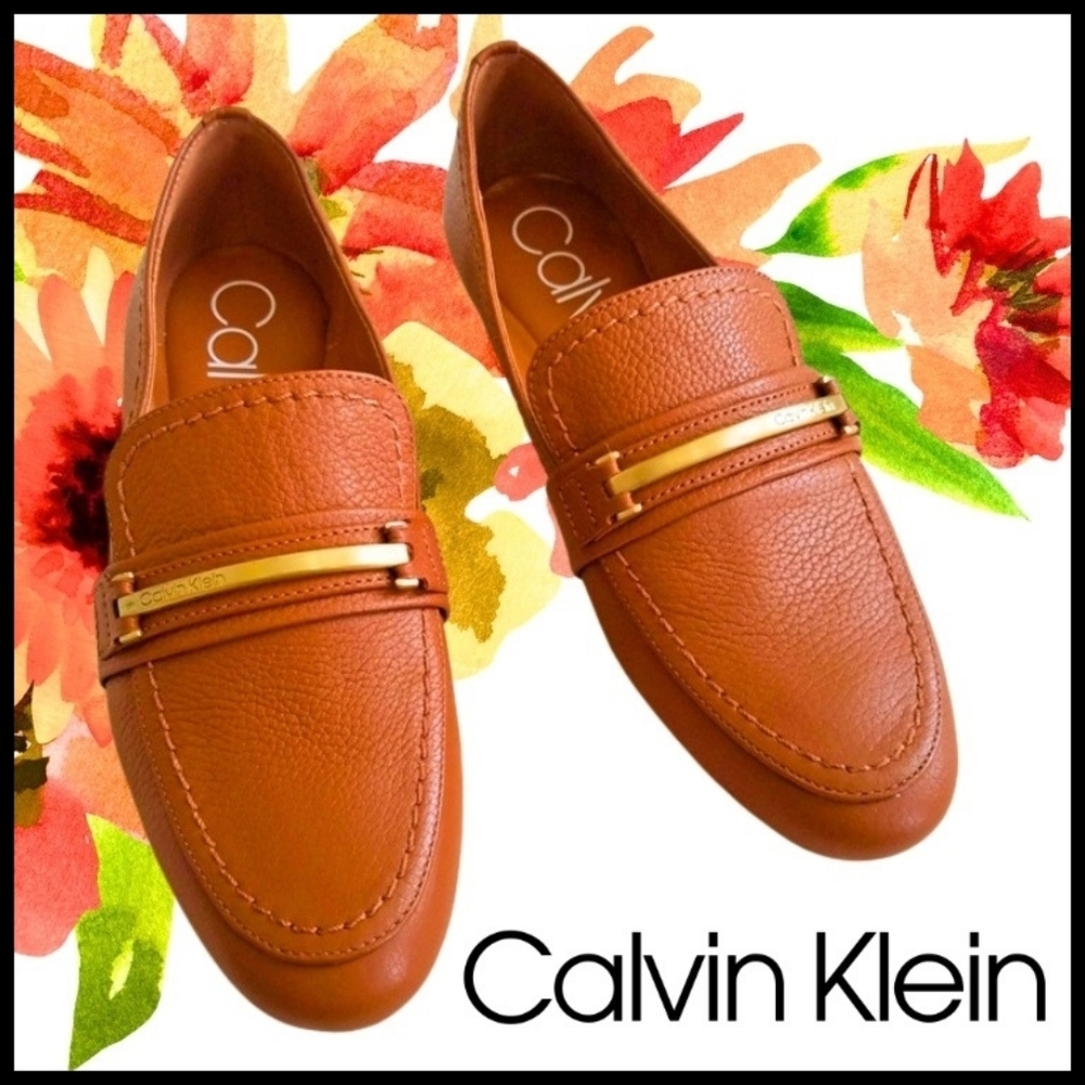 NWOT Calvin Klein Pebble Grain Leather Loafers
